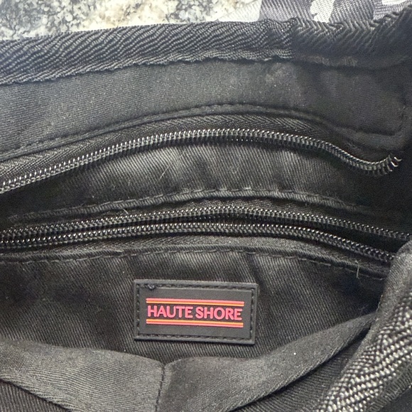 HAUTE SHORE Black Crossbody Bag with Camouflage Strap